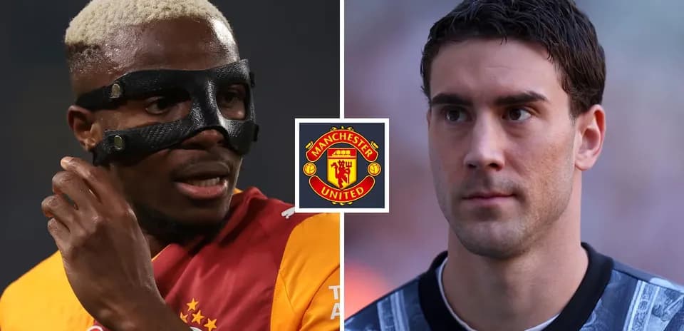 Игроки в масках и эмблема Manchester United