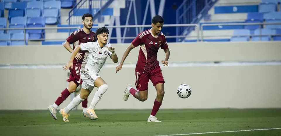 Игроки Al Nasr U23 и Ajman U23 в игре