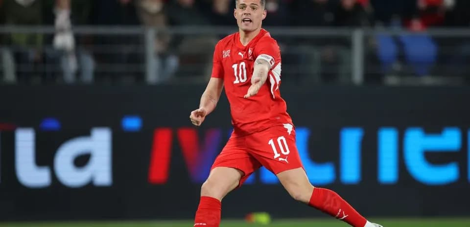 Игрок сборной Швейцарии во время матча