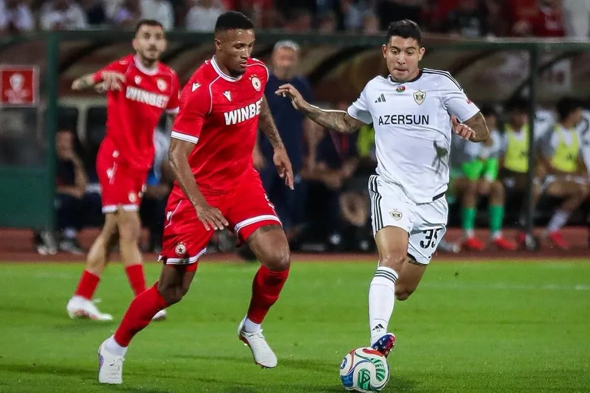 Игроки CSKA София и Карабах в матче Игроки CSKA София и Карабах в матче